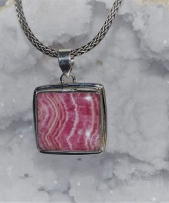 Rodokrosiidiga hõberipats