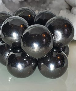 Hematiit kuul magnetiga