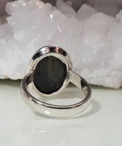 Labradoriit hõbesõrmus ovaalse kiviga